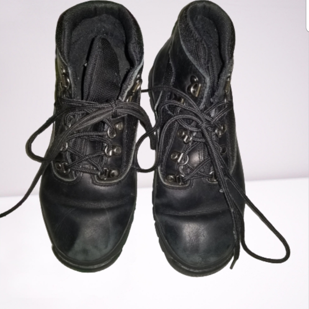 Big Boy Size 4 Black Leather Timberland Boots